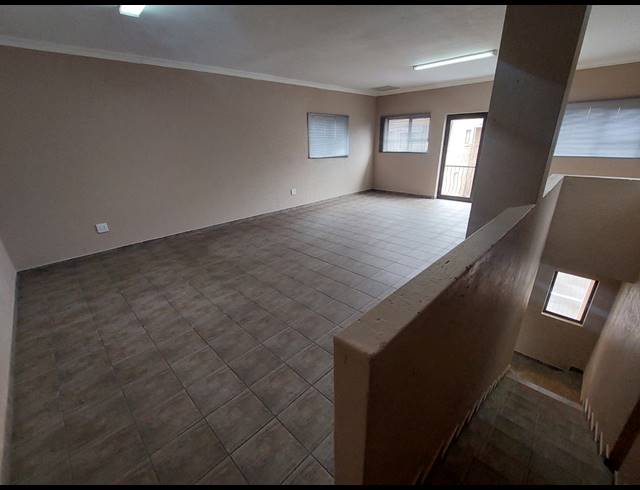 320M² FACTORY FOR SALE IN APEX